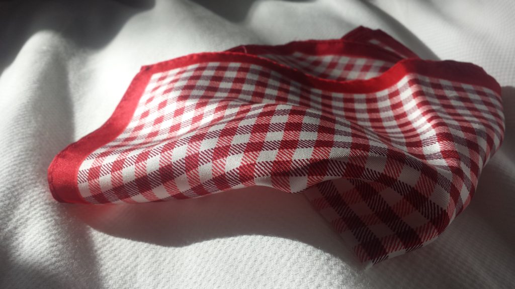 when to wear a pocket square