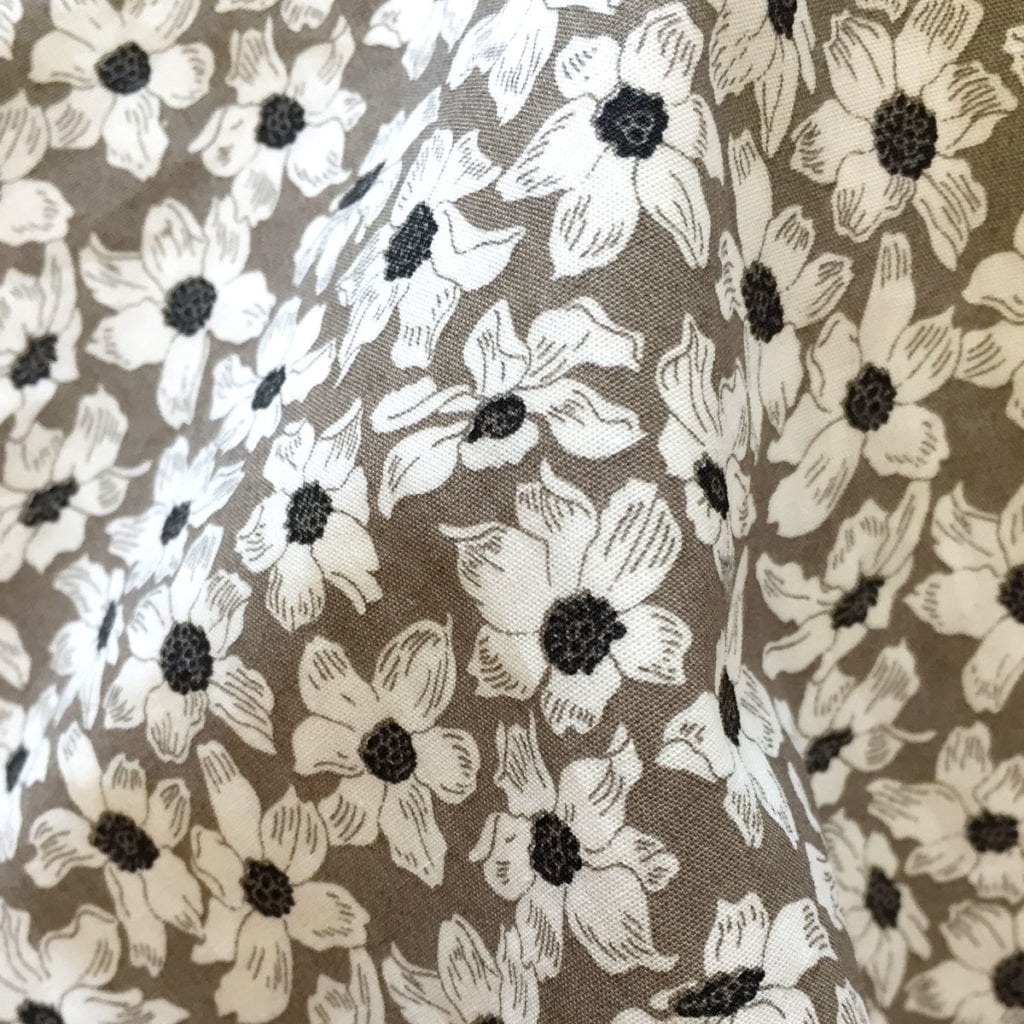 a cotton pocket square and how to wear a pocket square to the office